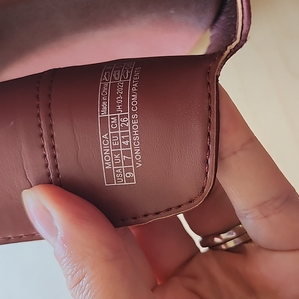 ⭐️Sz 9 Vionic Monica Maroon Slide Sandals - Picture 7 of 7